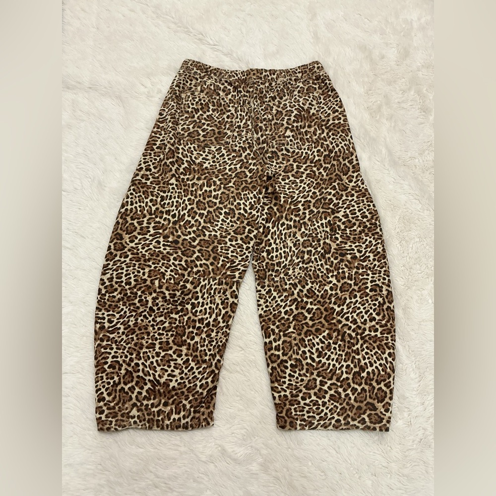 GAP Leopard Print Drawstring Barrel Leg Pants in Cheetah Print - Picture 9 of 11